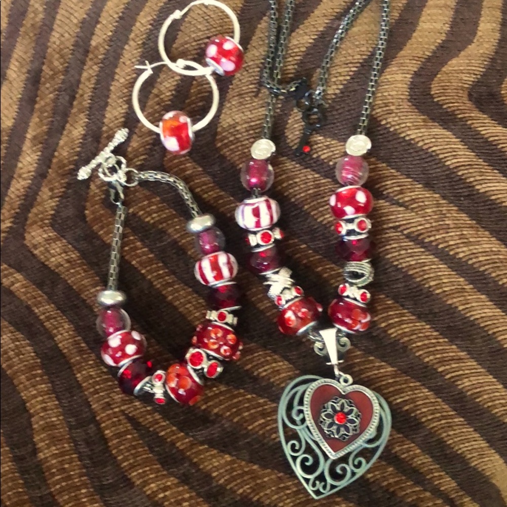 Hand crafted red necklace/bracelet/earring set